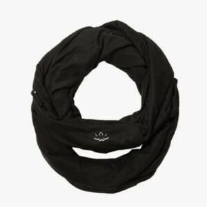 Beyond Yoga | Pocket Infinity Scarf NWT